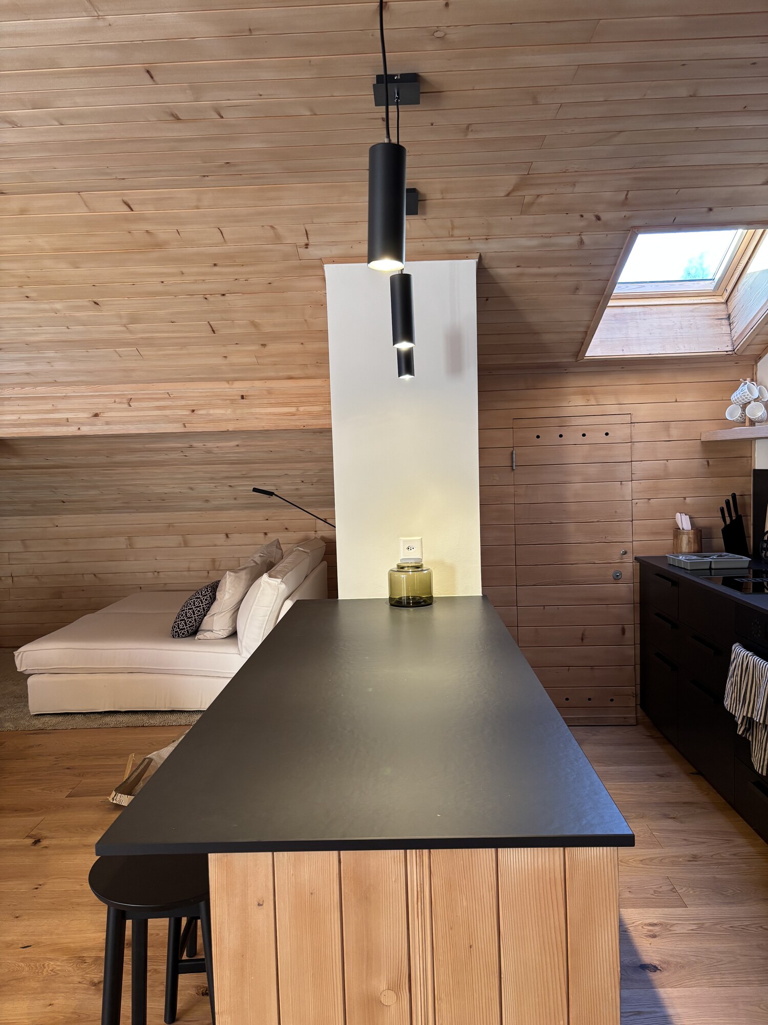 Espace de vie principal du chalet de Rougemont